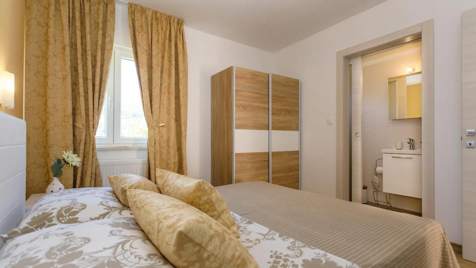 Villa Ivetta For 10 People Near Opatija With Sea View & Children Playground 0*,  Chorvatsko