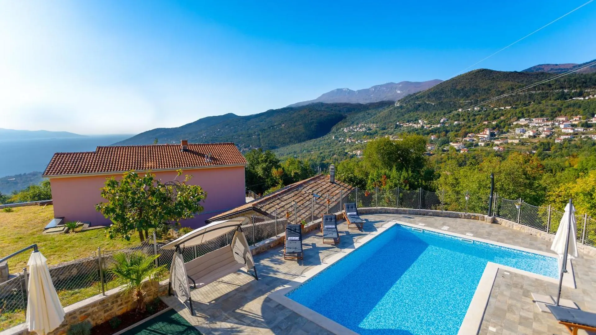 Villa Ivetta For 10 People Near Opatija With Sea View & Children Playground Chorvatsko
